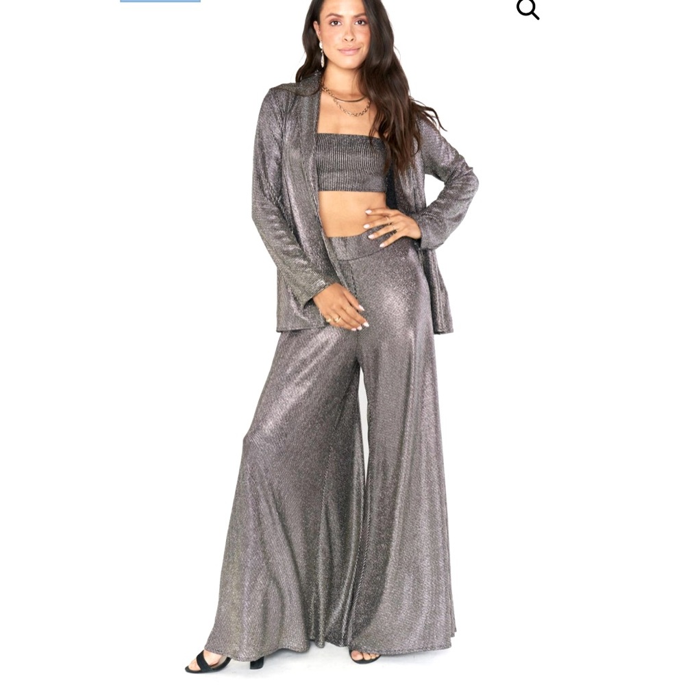 Show me your MUMU Felix Blazer
Disco Glitz and pants